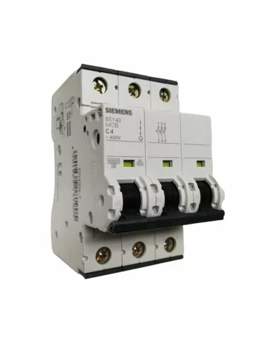 Siemens 3P 4A 10KA C-curve circuit breaker, 3 modules, 5SY43047